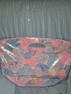 Lilly Pulitzer Pink & Blue Floral Picnic Cooler Tote.